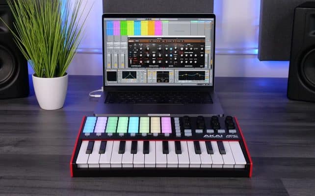 APC Key 25 LAUNCH AN IMMERSIVE MUSIC CREATION EXPERIENCE